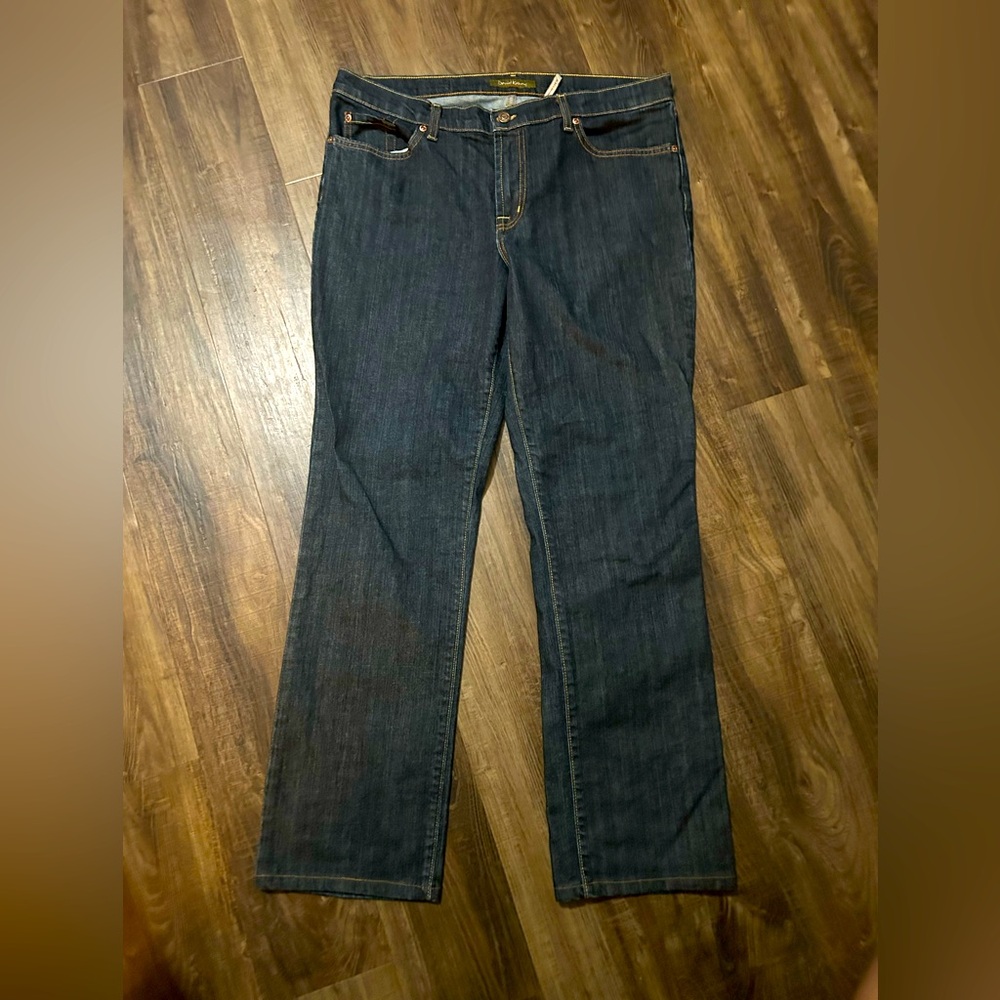 David Kahn Style Lauren Size 14 Women's Boot Cut Jeans Dark Wash Color Indigo